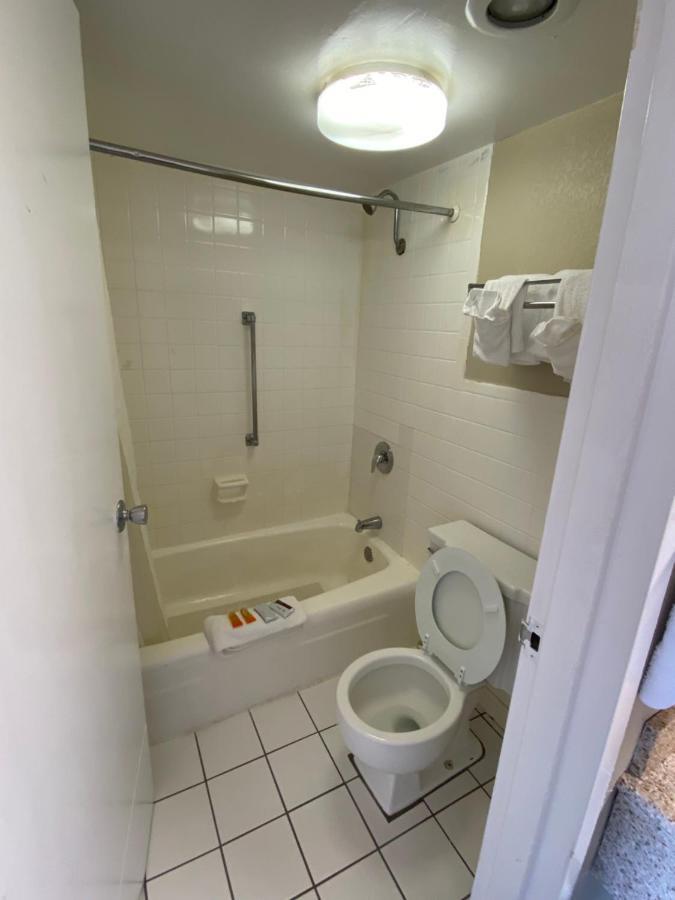 Budgetel Inn Wilmington Extérieur photo
