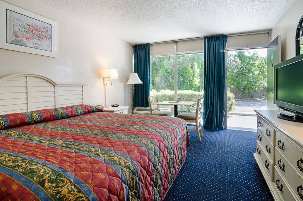 Budgetel Inn Wilmington Extérieur photo